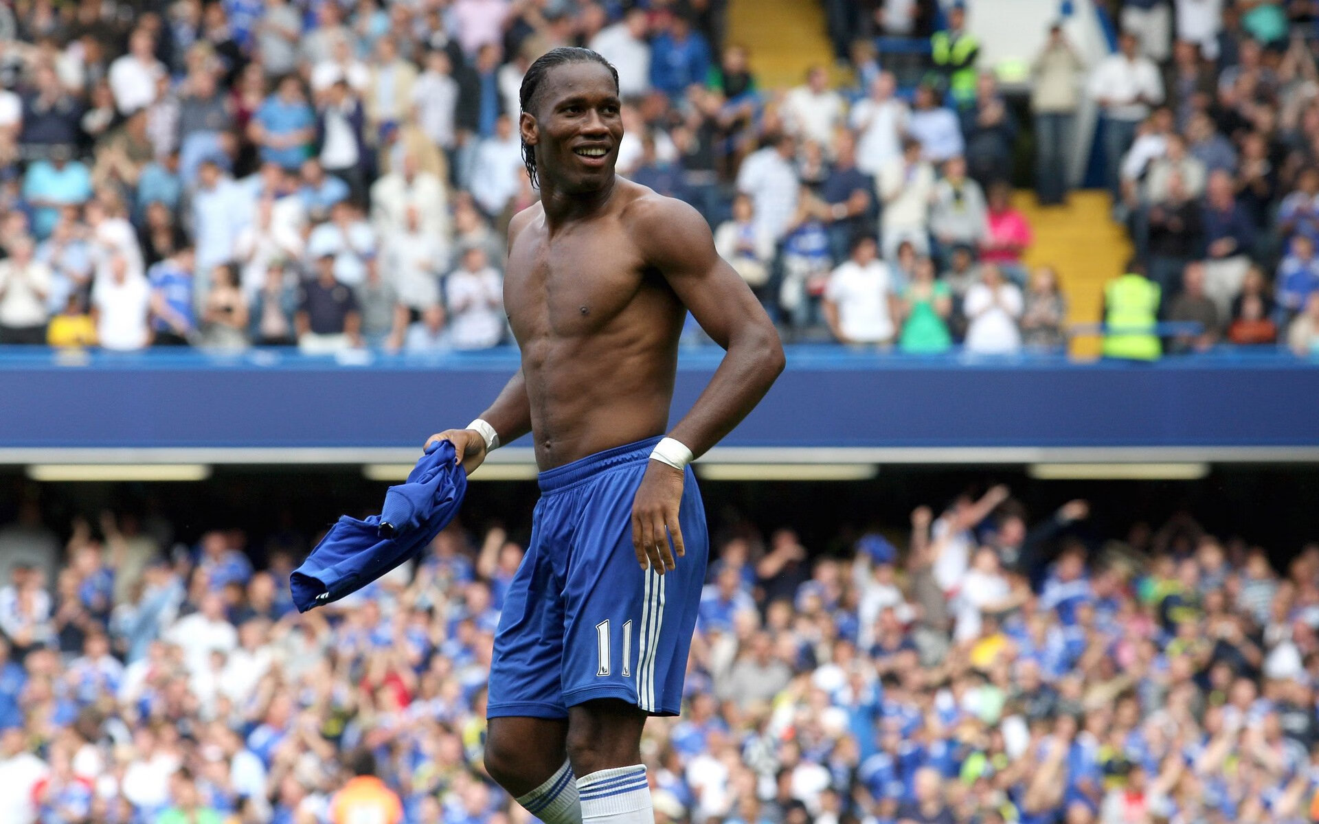 巴萨3-3战平布鲁日，防守漏洞严重，晋级形势复杂，巴萨不败纪录